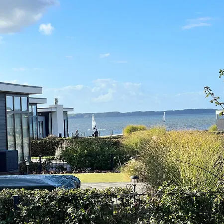Holiday home Sea View Cube - Im Europarcs Am Veluwemeer - Eingezauntes Grundstuck - Bis 2 Hunde Willkommen *